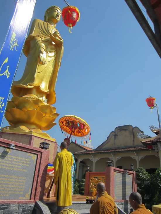 Lễ an vị tôn tượng Phật A Di Đà tại chùa Bảo Long