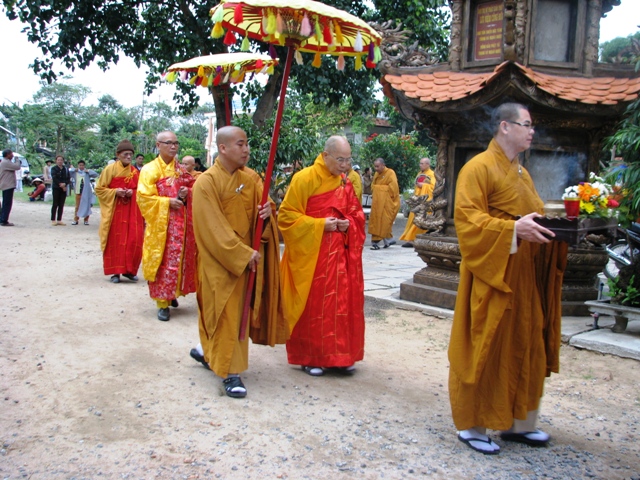 Phú Yên: Lễ Khánh tạ và an vị tôn tượng Phật A Di Đà lộ thiên