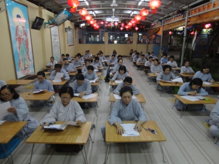 Kỳ thi Học Kỳ I-Năm II của Lớp Giáo Lý-Chùa Thiên Chánh