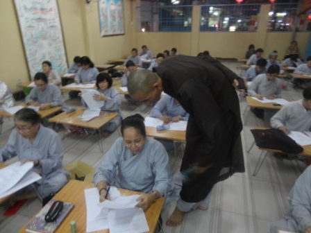 Kỳ thi Học Kỳ I-Năm II của Lớp Giáo Lý-Chùa Thiên Chánh