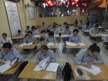 Kỳ thi Học Kỳ I-Năm II của Lớp Giáo Lý-Chùa Thiên Chánh