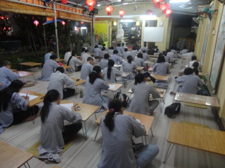 Kỳ thi Học Kỳ I-Năm II của Lớp Giáo Lý-Chùa Thiên Chánh