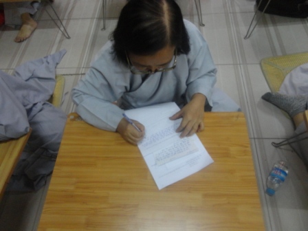 Kỳ thi Học Kỳ I-Năm II của Lớp Giáo Lý-Chùa Thiên Chánh