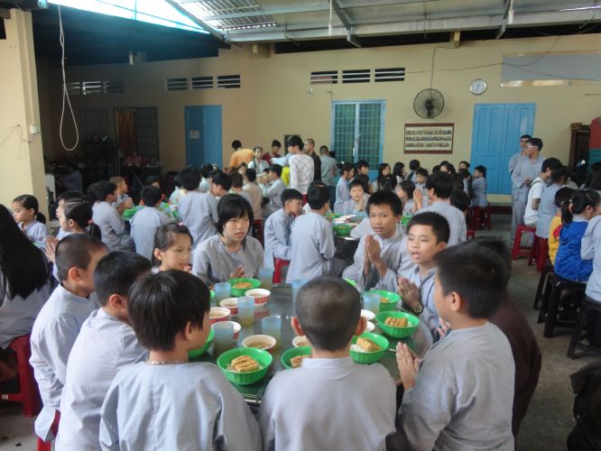 TP.HCM: Buổi Tất niên khóa tu Gieo Hạt Từ Tâm chùa Thiên Chánh