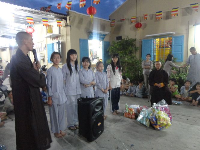 TP.HCM: Buổi Tất niên khóa tu Gieo Hạt Từ Tâm chùa Thiên Chánh