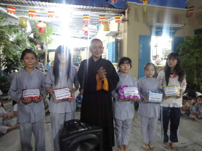 TP.HCM: Buổi Tất niên khóa tu Gieo Hạt Từ Tâm chùa Thiên Chánh