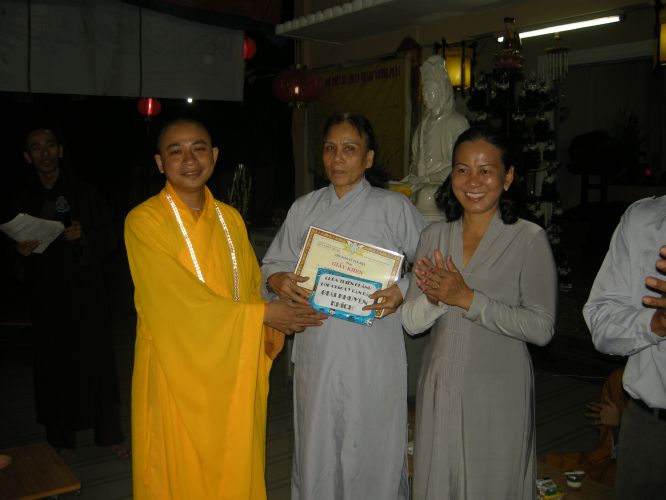 TP.HCM: Buổi tất niên đong đầy tình thương của lớp giáo lý chùa Thiên Chánh