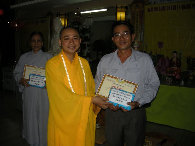 TP.HCM: Buổi tất niên đong đầy tình thương của lớp giáo lý chùa Thiên Chánh