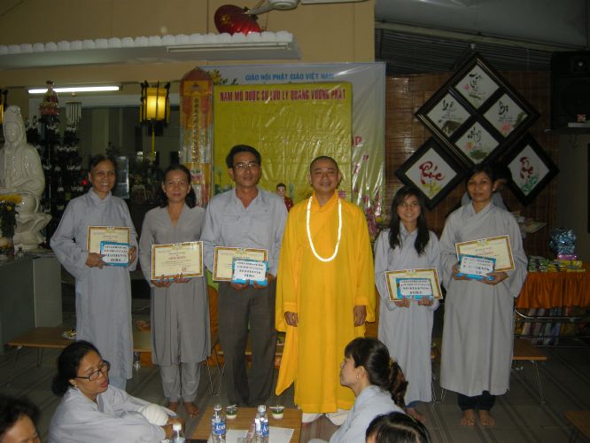 TP.HCM: Buổi tất niên đong đầy tình thương của lớp giáo lý chùa Thiên Chánh