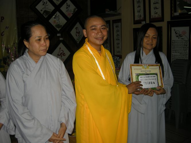 TP.HCM: Buổi tất niên đong đầy tình thương của lớp giáo lý chùa Thiên Chánh