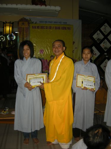 TP.HCM: Buổi tất niên đong đầy tình thương của lớp giáo lý chùa Thiên Chánh