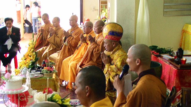 Khánh Hòa: Lễ hằng thuận tại chùa Linh Thứu