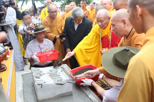 Khánh Hòa: Lễ Đặt đá Đại trùng tu chùa Hòa Tân (Cam Lâm)