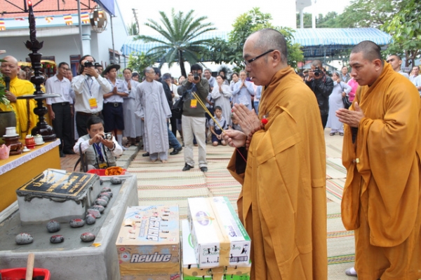 Khánh Hòa: Lễ Đặt đá Đại trùng tu chùa Hòa Tân (Cam Lâm)