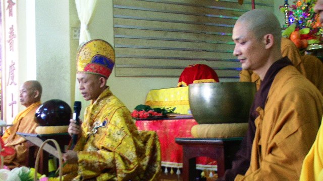 Khánh Hòa: Lễ hằng thuận tại chùa Linh Thứu