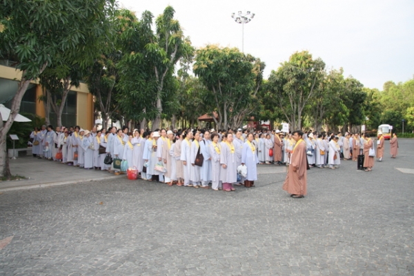Khánh Hòa: Khóa Tu “Một Ngày Tịnh Lạc” tại Trúc Lâm Tịnh Viện  (Vinpearlland – Nha Trang)