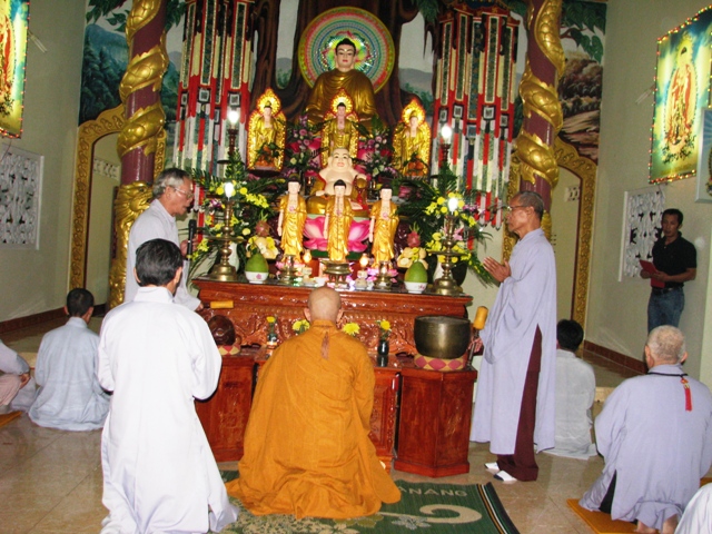 Lễ khánh đản Đức Phật A Di Đà tại chùa Lâm Tỳ Ni (Nha Trang)