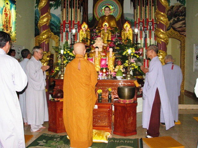 Lễ khánh đản Đức Phật A Di Đà tại chùa Lâm Tỳ Ni (Nha Trang)