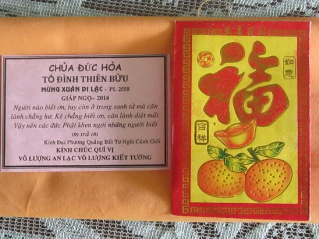 Về chùa lễ Phật đầu năm