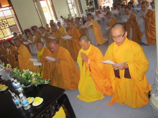Phật giáo Ninh Hòa tổ chức lễ thành đạo