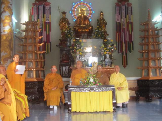Phật giáo Ninh Hòa tổ chức lễ thành đạo