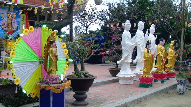 Khánh Hòa: Ấn tượng đêm hội hoa đăng chùa Thanh Hải