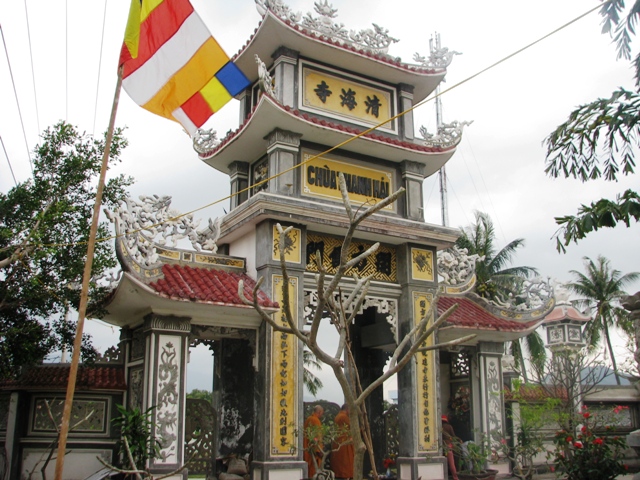 Khánh Hòa: Ấn tượng đêm hội hoa đăng chùa Thanh Hải