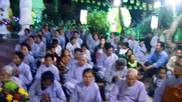 Khánh Hòa: Ấn tượng đêm hội hoa đăng chùa Thanh Hải