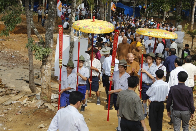 Tu viện Khánh Lâm Kon Tum lễ khai kinh Bạt độ cầu siêu,đúc đại hồng chung