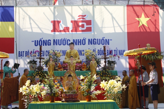 Tu viện Khánh Lâm Kon Tum lễ khai kinh Bạt độ cầu siêu,đúc đại hồng chung