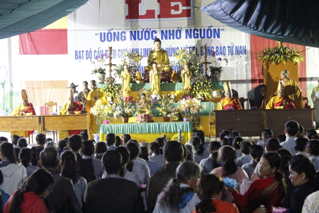 Tu viện Khánh Lâm Kon Tum lễ khai kinh Bạt độ cầu siêu,đúc đại hồng chung