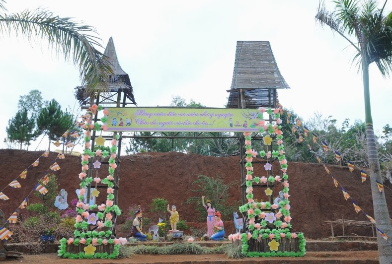 Hoa Khai mùa xuân trẩy hội