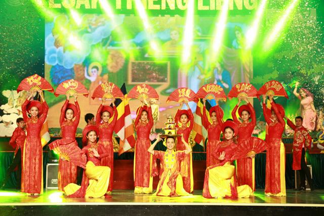 TP.HCM: Chương trình biểu diễn nghệ thuật Vesak thiêng liêng
