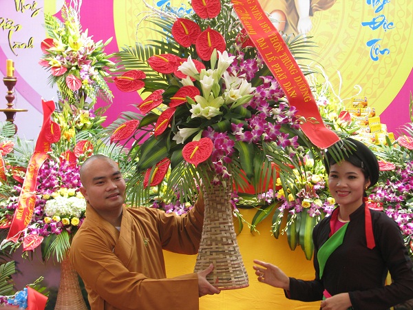 Hà Nội: Chùa Trung Dương Tổ Chức Đại Lễ Phật Đản PL. 2558