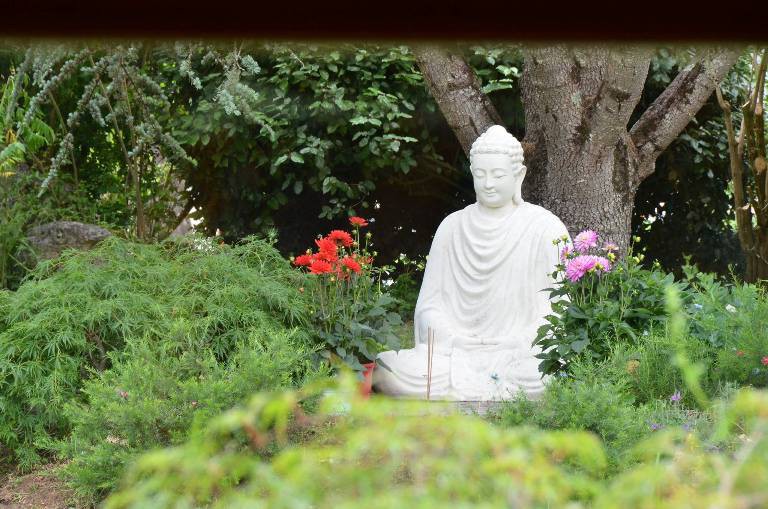 Làng Mai: Đại giới đàn Cam Lộ Vị hoàn mãn