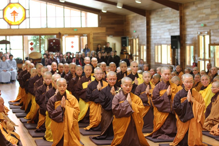 Làng Mai: Đại giới đàn Cam Lộ Vị hoàn mãn