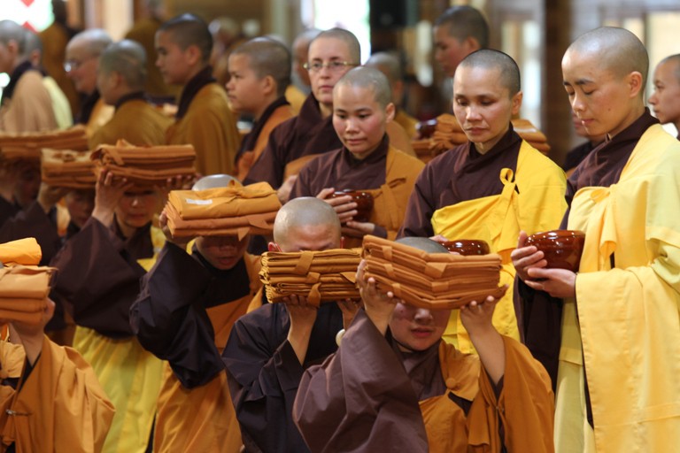 Làng Mai: Đại giới đàn Cam Lộ Vị hoàn mãn