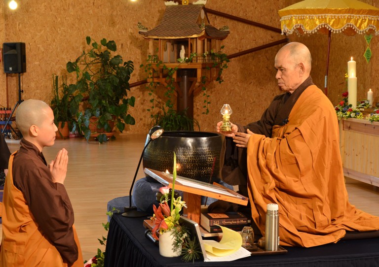 Làng Mai: Đại giới đàn Cam Lộ Vị hoàn mãn