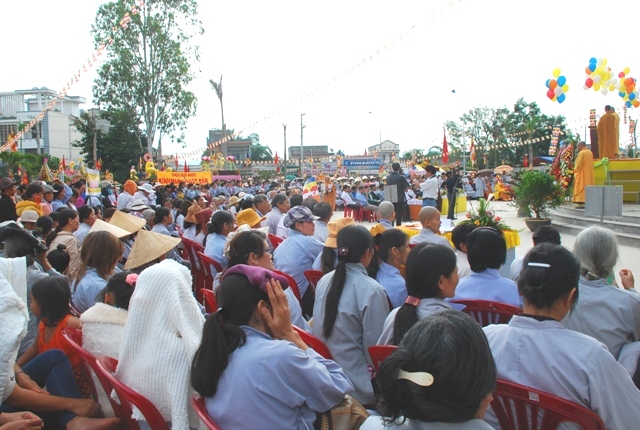 Lâm Đồng:  GHPGVN huyện Lâm Hà tổ chức Đại lễ Phật Đản 2014