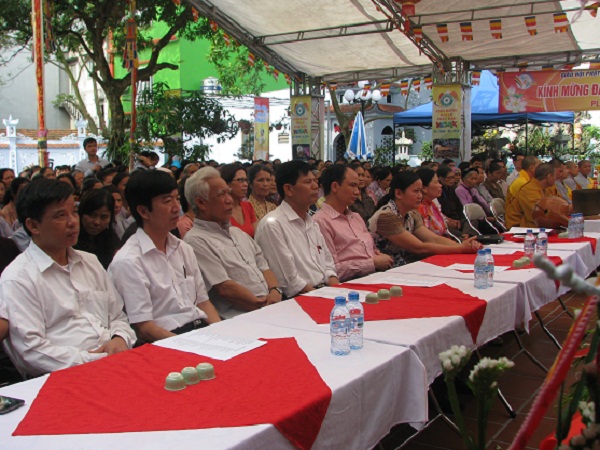 Hà Nội: Chùa Trung Dương Tổ Chức Đại Lễ Phật Đản PL. 2558