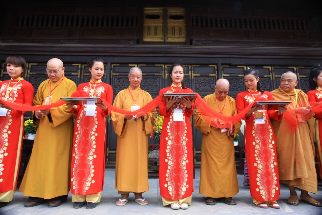 Vesak 2014: Tưng bừng triển lãm mỹ thuật Phật giáo đương đại