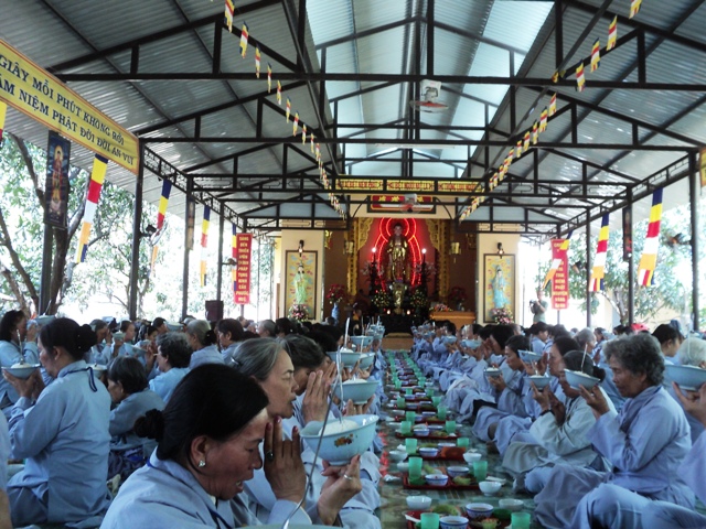 Khánh Hòa: Khóa tu Một ngày An lạc lần thứ 48 tại chùa Sắc tứ Minh Thiện