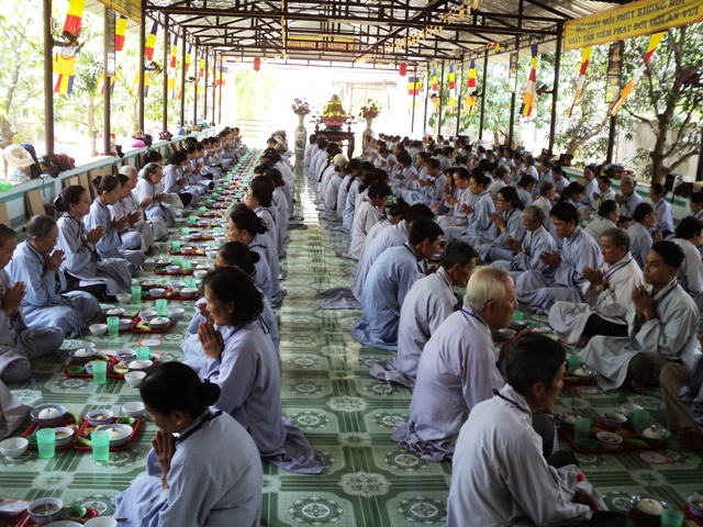 Khánh Hòa: Khóa tu Một ngày An lạc lần thứ 48 tại chùa Sắc tứ Minh Thiện