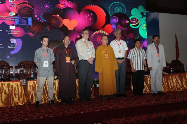 Vesak: Chùm ảnh đại biểu về tham dự các phiên Hội thảo Phật giáo tại Vesak 2014