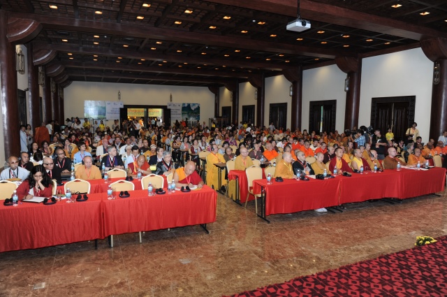 Vesak: Chùm ảnh đại biểu về tham dự các phiên Hội thảo Phật giáo tại Vesak 2014