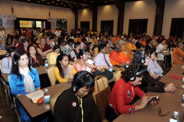 Vesak: Chùm ảnh đại biểu về tham dự các phiên Hội thảo Phật giáo tại Vesak 2014