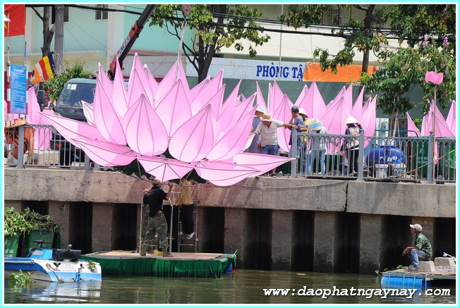 TP. HCM: Quan Âm tu viện hạ thủy thất Liên Đăng