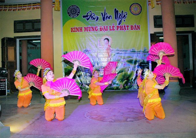 Thái Bình: Long trọng tổ chức Đại lễ Phật đản Vesak 2014