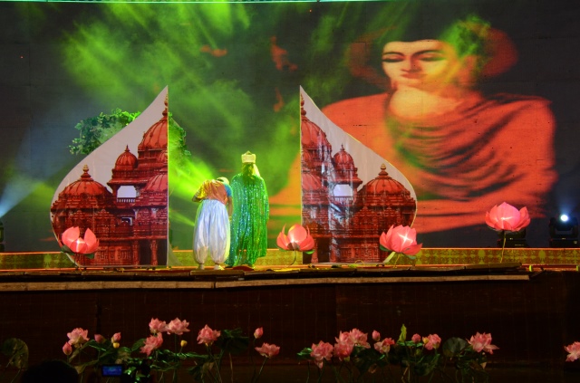 Vesak 2014: Hoành tràng đêm văn nghệ “Vesak bừng sáng” chào mừng Phật đản LHQ