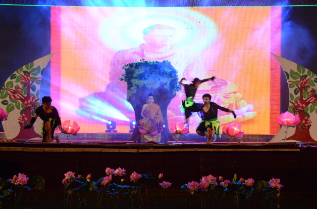 Vesak 2014: Hoành tràng đêm văn nghệ “Vesak bừng sáng” chào mừng Phật đản LHQ